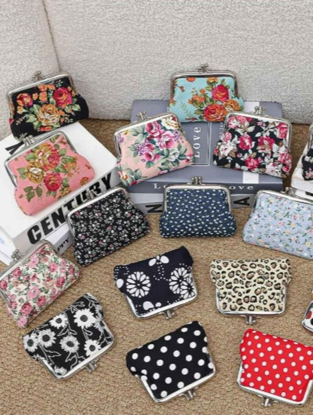 💙 2 For $40 Vintage Floral Kiss Lock Coin Purse Double Layer Pocket Polka Dot